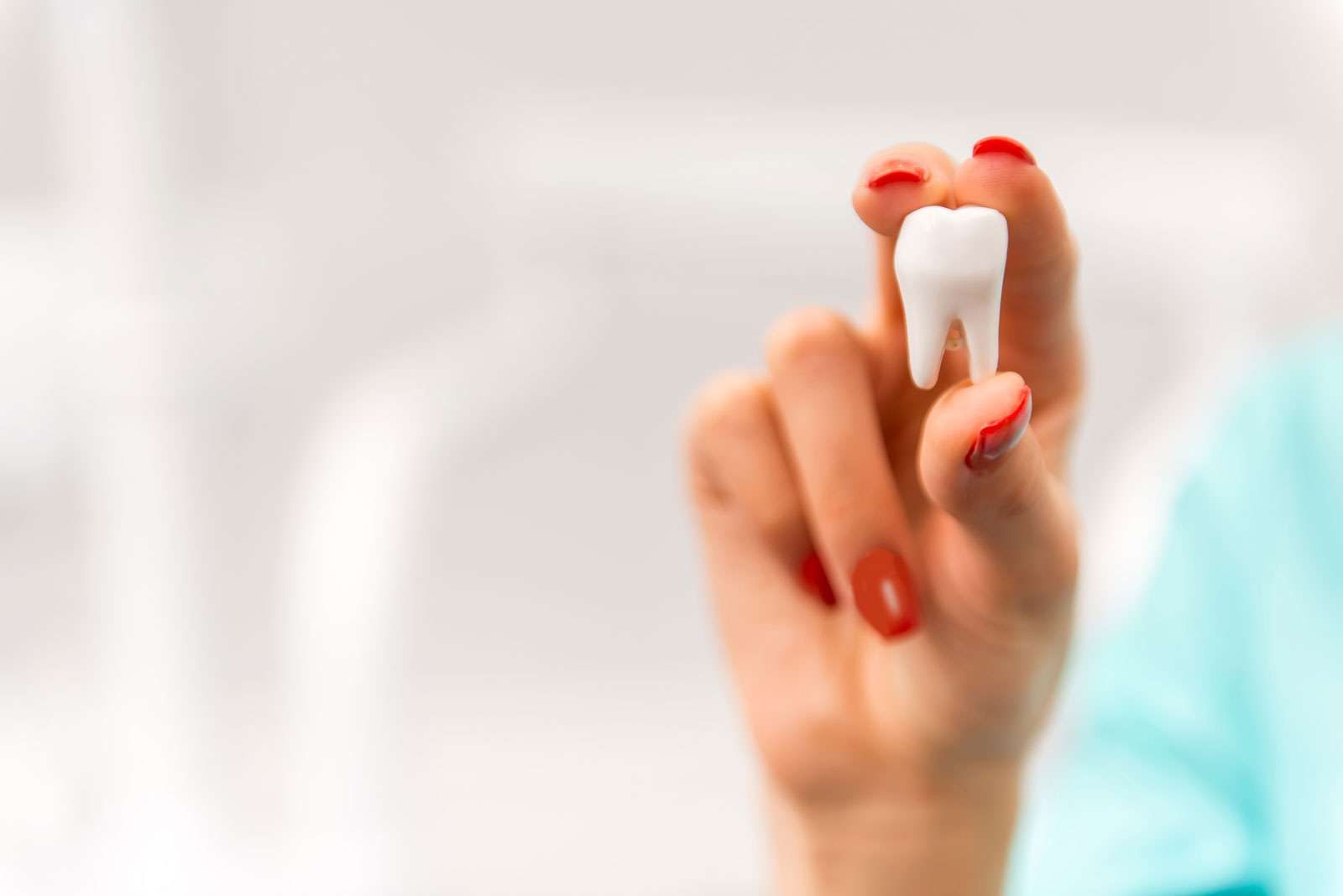 Come gestire i denti del giudizio vicini al nervo a Lucca 1 Il mio dente del giudizio è vicino al nervo. Che fare?